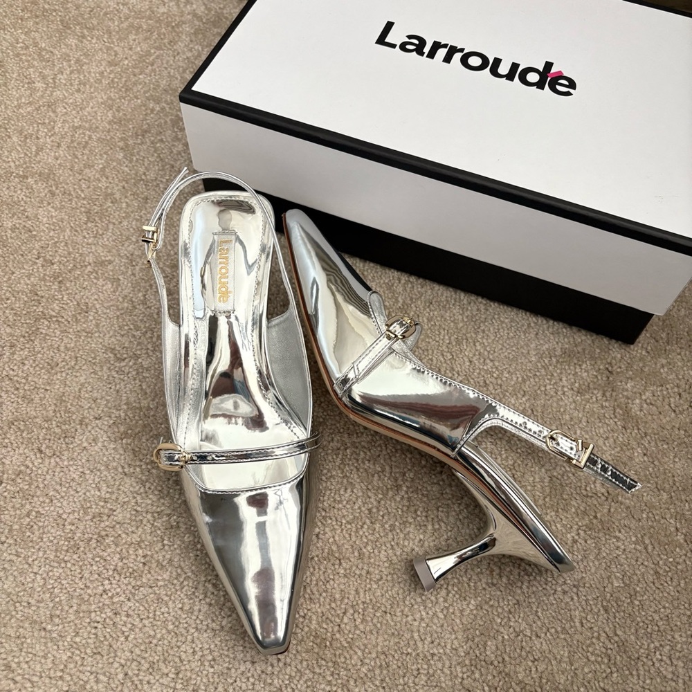Larroudé Women's Silver Kitten Heels